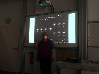 Abb. 1: Kategorisierung von Galaxien anhand ihrer Form Abb. 1: Kategorisierung von Galaxien anhand ihrer Form